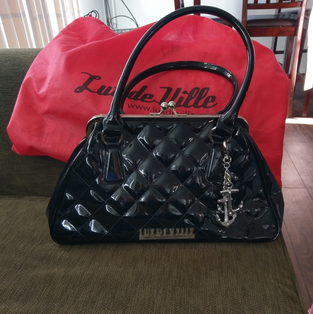 New Lux de Ville vintage style kiss lock handbag
